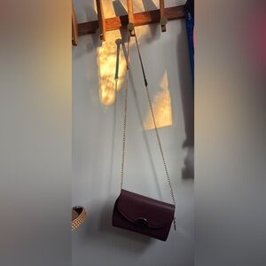 Elegant Burgundy Chain Strap Bag